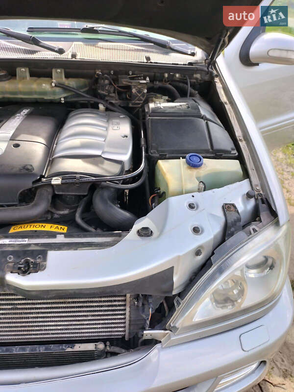 Внедорожник / Кроссовер Mercedes-Benz M-Class 2003 в Вараше