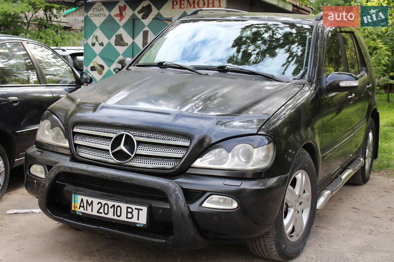 Позашляховик / Кросовер Mercedes-Benz M-Class 2004 в Києві