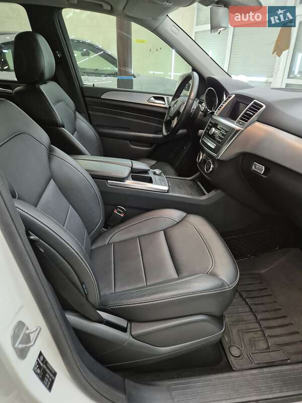 Внедорожник / Кроссовер Mercedes-Benz M-Class 2013 в Днепре
