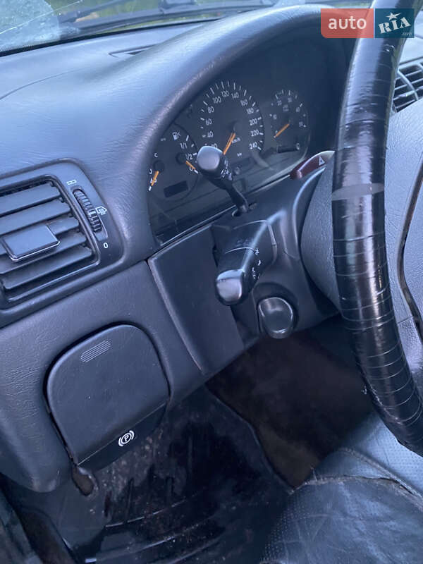 Позашляховик / Кросовер Mercedes-Benz M-Class 2002 в Покровську
