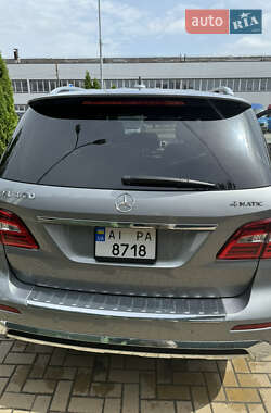 Внедорожник / Кроссовер Mercedes-Benz M-Class 2015 в 