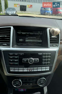 Внедорожник / Кроссовер Mercedes-Benz M-Class 2015 в 