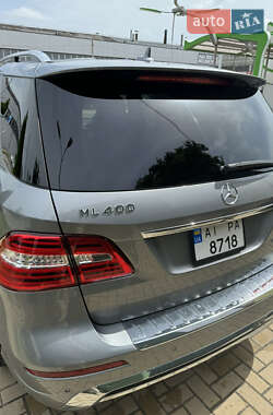 Внедорожник / Кроссовер Mercedes-Benz M-Class 2015 в 
