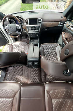 Внедорожник / Кроссовер Mercedes-Benz M-Class 2013 в Киеве