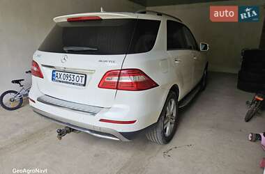 Внедорожник / Кроссовер Mercedes-Benz M-Class 2012 в Ирпене