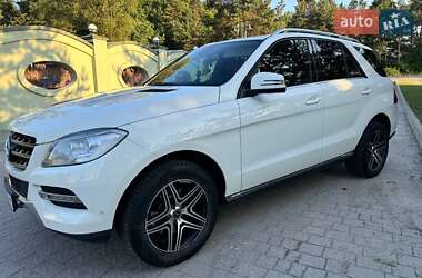 Внедорожник / Кроссовер Mercedes-Benz M-Class 2011 в 