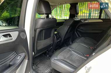 Внедорожник / Кроссовер Mercedes-Benz M-Class 2011 в 