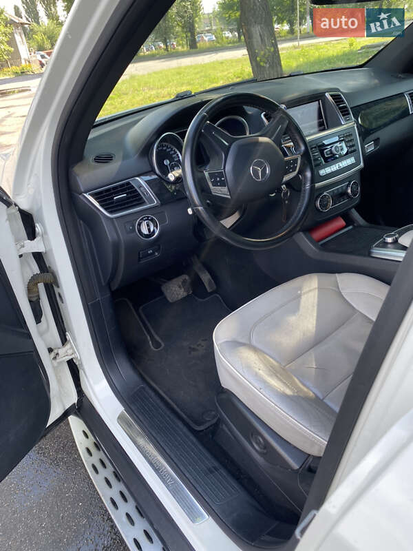 Внедорожник / Кроссовер Mercedes-Benz M-Class 2013 в Горишних Плавнях