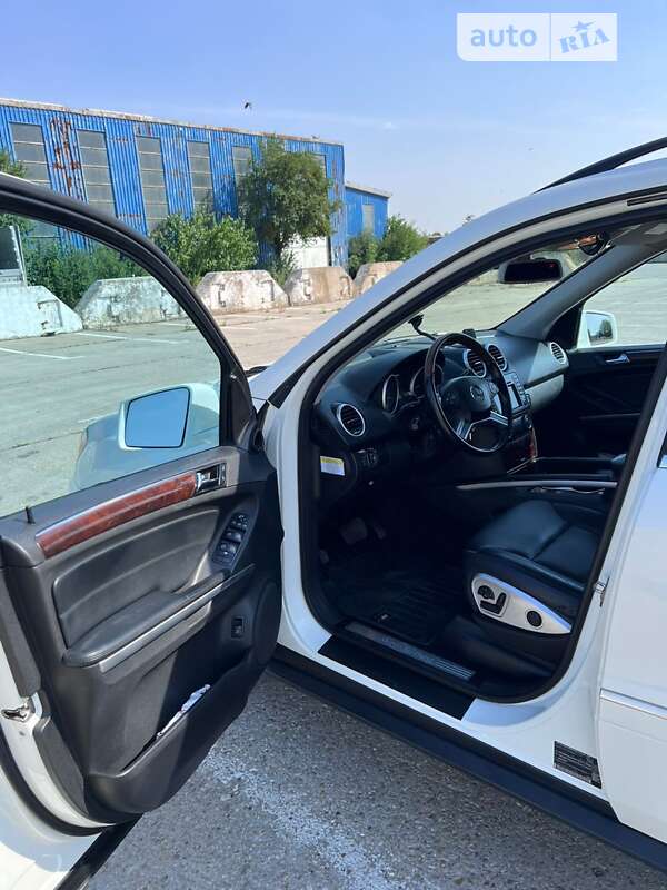 Позашляховик / Кросовер Mercedes-Benz M-Class 2011 в Одесі