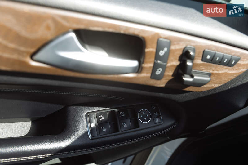 Внедорожник / Кроссовер Mercedes-Benz M-Class 2011 в Тернополе