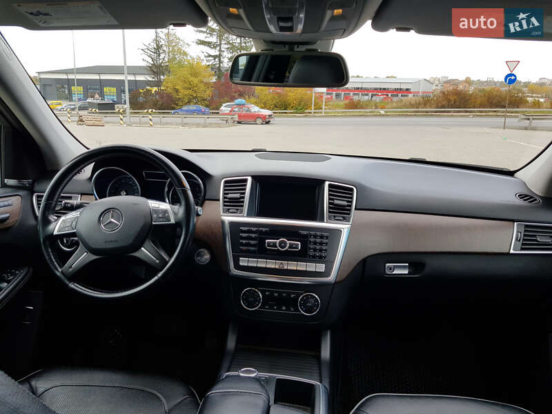 Внедорожник / Кроссовер Mercedes-Benz M-Class 2011 в Тернополе
