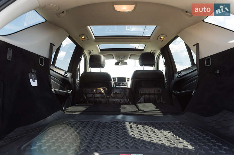 Внедорожник / Кроссовер Mercedes-Benz M-Class 2011 в Тернополе