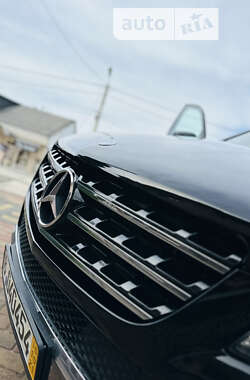Внедорожник / Кроссовер Mercedes-Benz M-Class 2012 в 