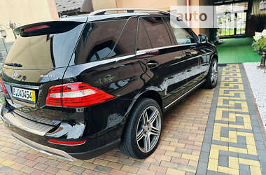 Внедорожник / Кроссовер Mercedes-Benz M-Class 2012 в 