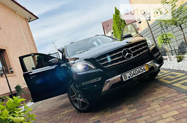 Внедорожник / Кроссовер Mercedes-Benz M-Class 2012 в 