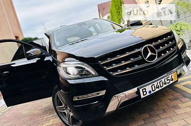 Внедорожник / Кроссовер Mercedes-Benz M-Class 2012 в 