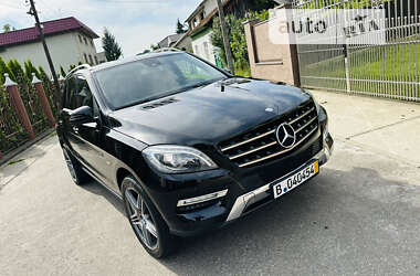 Внедорожник / Кроссовер Mercedes-Benz M-Class 2012 в 