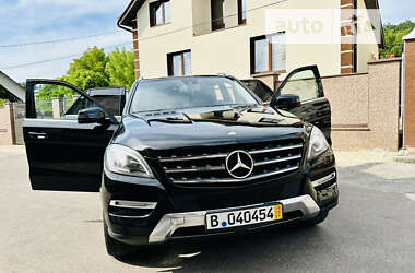 Внедорожник / Кроссовер Mercedes-Benz M-Class 2012 в 