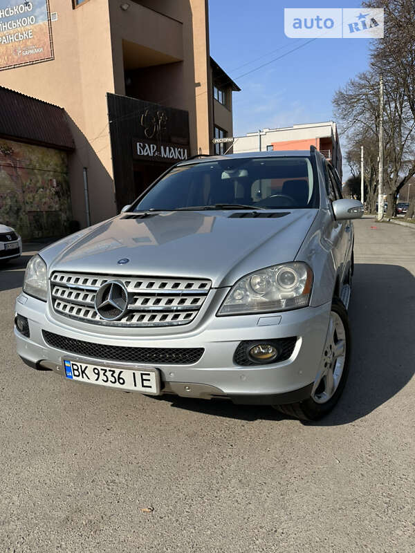 Внедорожник / Кроссовер Mercedes-Benz M-Class 2007 в Киеве