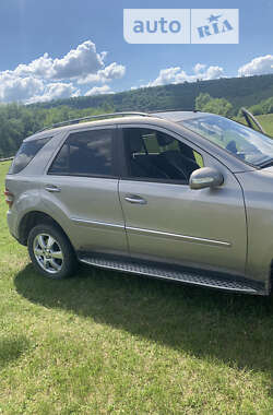 Внедорожник / Кроссовер Mercedes-Benz M-Class 2007 в Залещиках