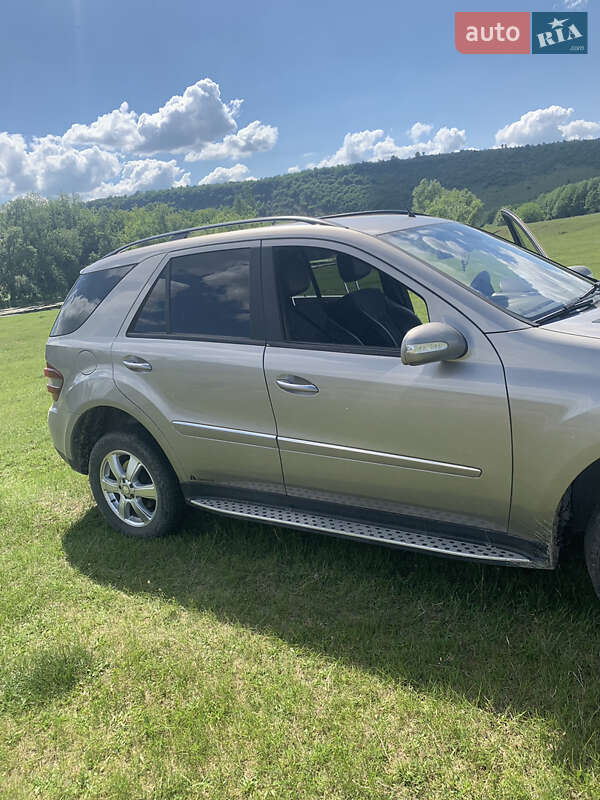 Внедорожник / Кроссовер Mercedes-Benz M-Class 2007 в 