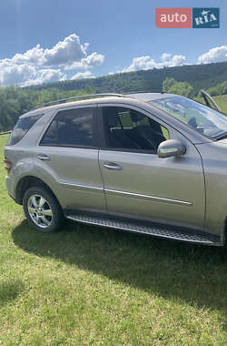 Внедорожник / Кроссовер Mercedes-Benz M-Class 2007 в 