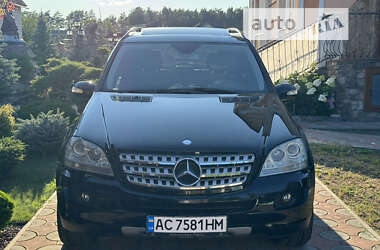 Внедорожник / Кроссовер Mercedes-Benz M-Class 2005 в Вараше