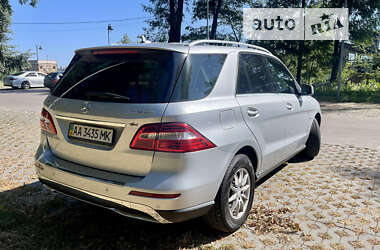 Внедорожник / Кроссовер Mercedes-Benz M-Class 2012 в Киеве