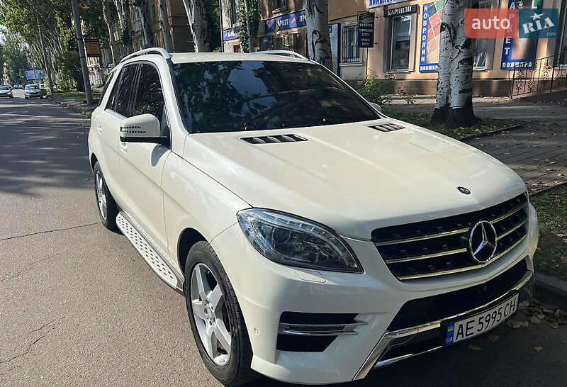 Внедорожник / Кроссовер Mercedes-Benz M-Class 2013 в Кропивницком