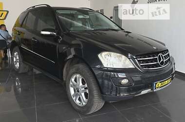 Внедорожник / Кроссовер Mercedes-Benz M-Class 2005 в Червонограде