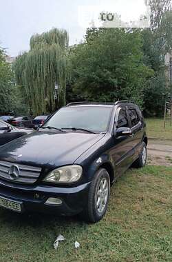 Внедорожник / Кроссовер Mercedes-Benz M-Class 2002 в Черновцах