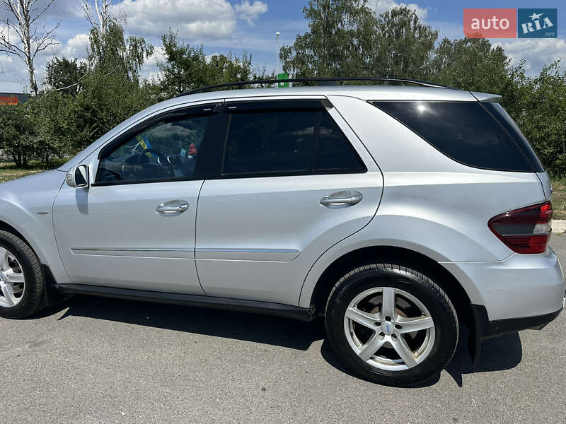Внедорожник / Кроссовер Mercedes-Benz M-Class 2008 в Буче