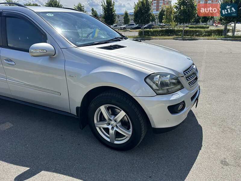Внедорожник / Кроссовер Mercedes-Benz M-Class 2008 в Буче