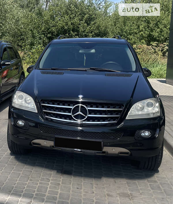Внедорожник / Кроссовер Mercedes-Benz M-Class 2006 в Дрогобыче