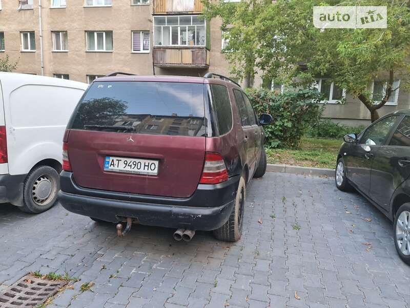 Mercedes-Benz M-Class 1998