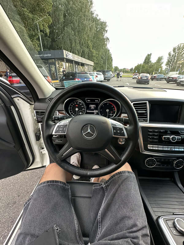 Позашляховик / Кросовер Mercedes-Benz M-Class 2013 в Вінниці