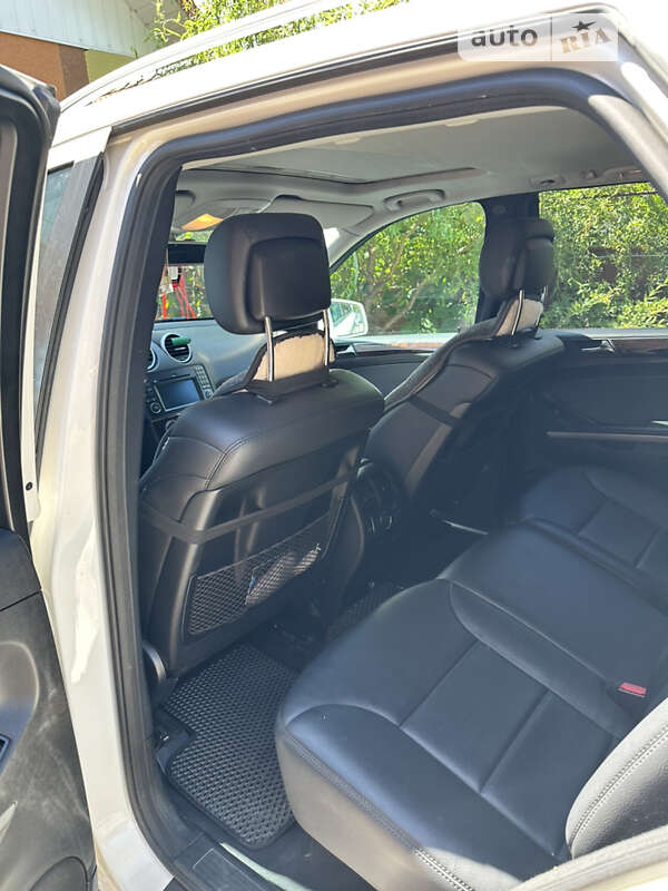 Внедорожник / Кроссовер Mercedes-Benz M-Class 2011 в Снятине
