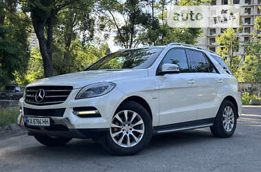 Внедорожник / Кроссовер Mercedes-Benz M-Class 2012 в Киеве