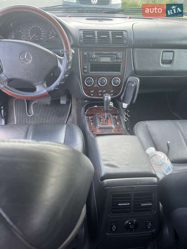 Внедорожник / Кроссовер Mercedes-Benz M-Class 2003 в Киеве