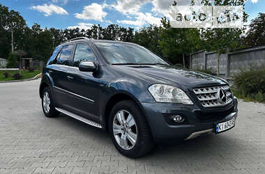 Позашляховик / Кросовер Mercedes-Benz M-Class 2010 в Бучі