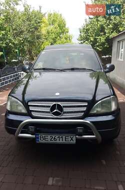 Внедорожник / Кроссовер Mercedes-Benz M-Class 1998 в 