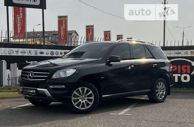 Внедорожник / Кроссовер Mercedes-Benz M-Class 2012 в Киеве