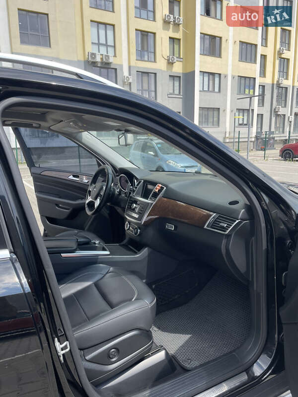 Внедорожник / Кроссовер Mercedes-Benz M-Class 2012 в Ивано-Франковске