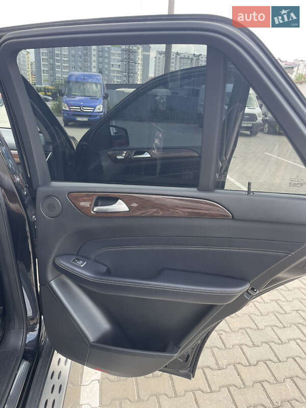 Внедорожник / Кроссовер Mercedes-Benz M-Class 2012 в Ивано-Франковске