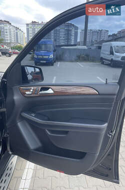 Позашляховик / Кросовер Mercedes-Benz M-Class 2012 в 