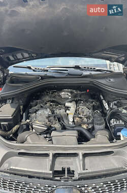 Позашляховик / Кросовер Mercedes-Benz M-Class 2012 в 