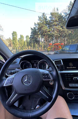 Внедорожник / Кроссовер Mercedes-Benz M-Class 2012 в Чернигове