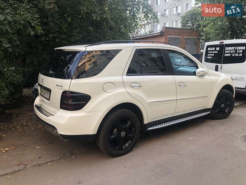 Позашляховик / Кросовер Mercedes-Benz M-Class 2008 в Житомирі