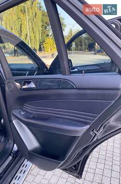 Внедорожник / Кроссовер Mercedes-Benz M-Class 2012 в 