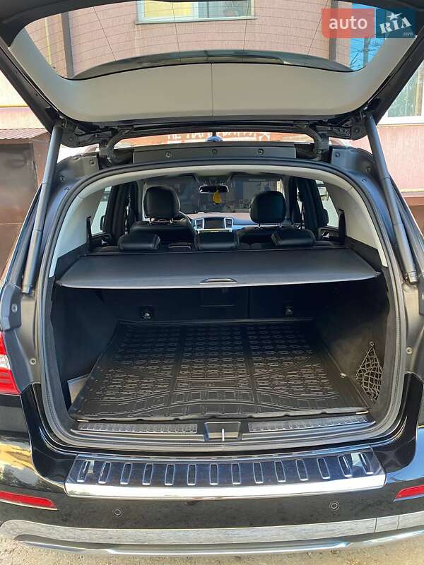 Внедорожник / Кроссовер Mercedes-Benz M-Class 2012 в Львове